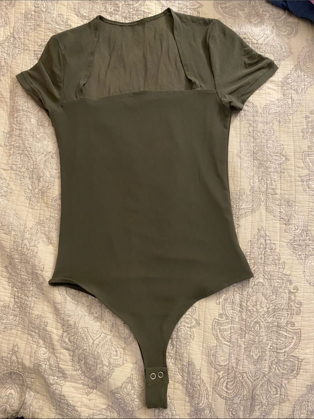 ReoRia Olive Green Short Sleeve One-Piece Bodysuit